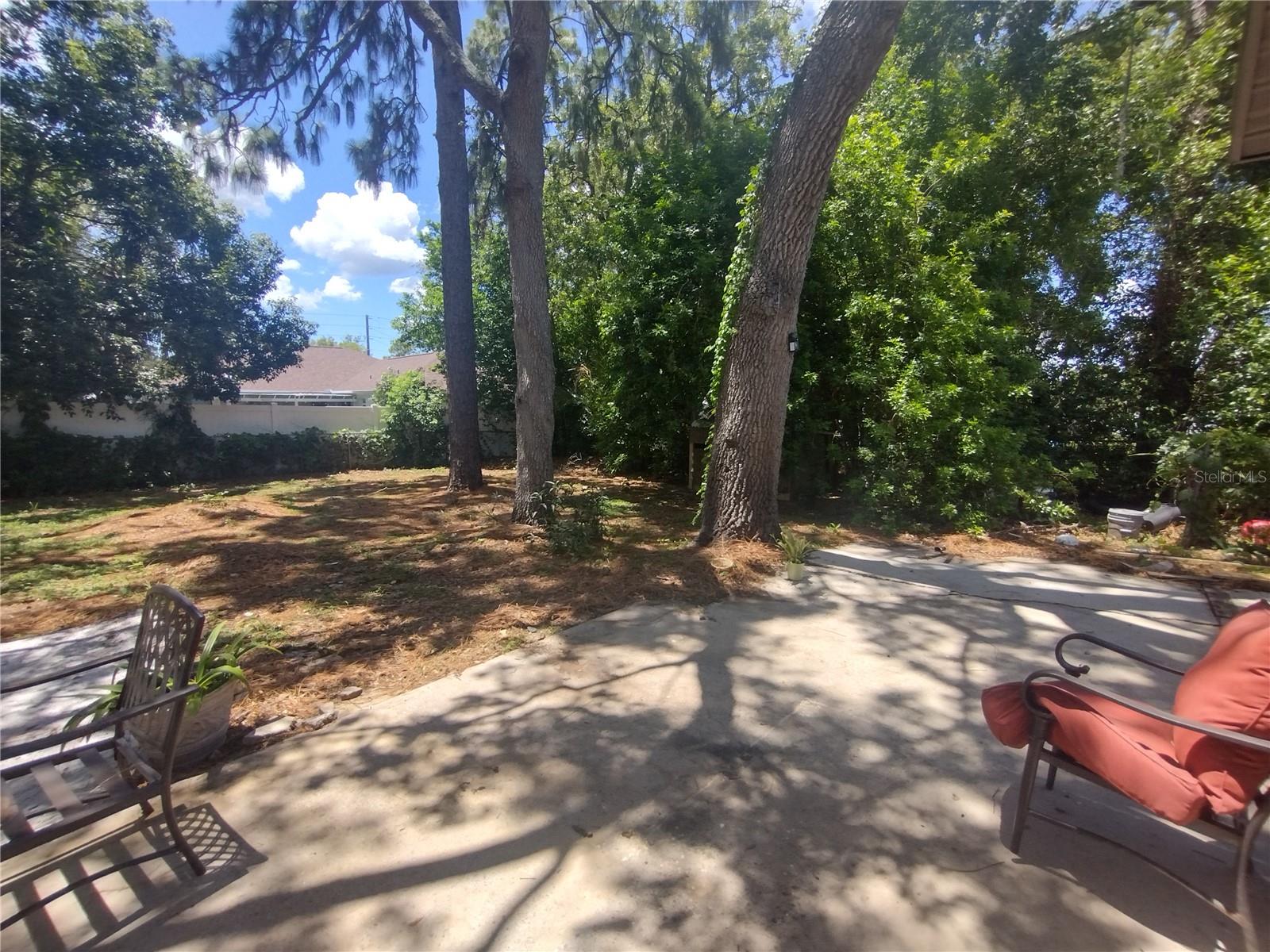 Image 19 of 23 For 2419 Appian Avenue