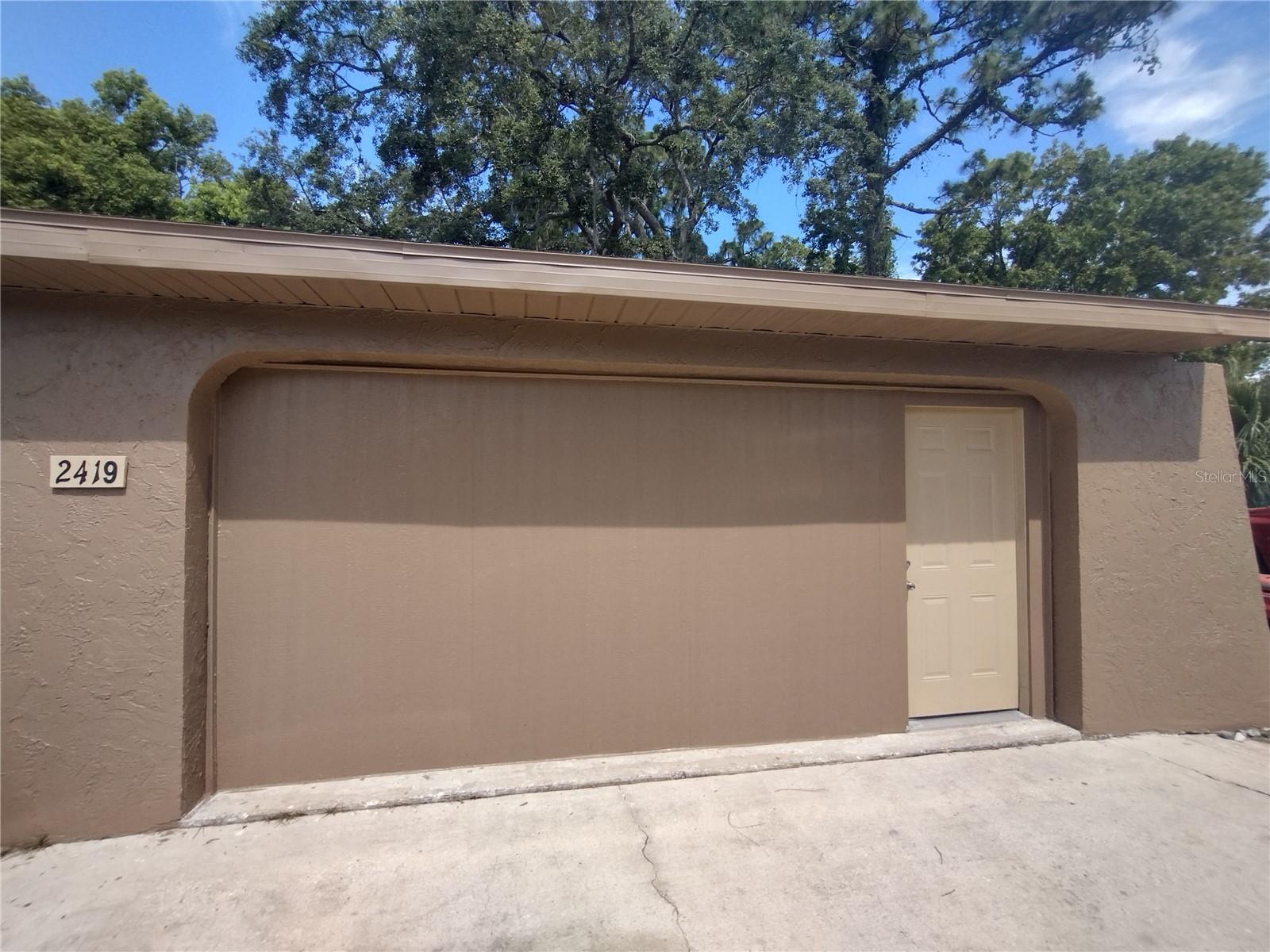 Image 4 of 23 For 2419 Appian Avenue