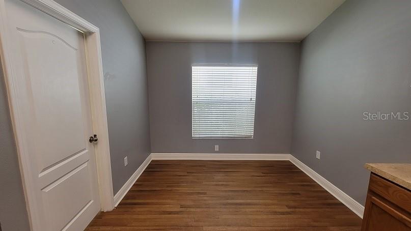 Image 11 of 29 For 15933 Leatherleaf Lane
