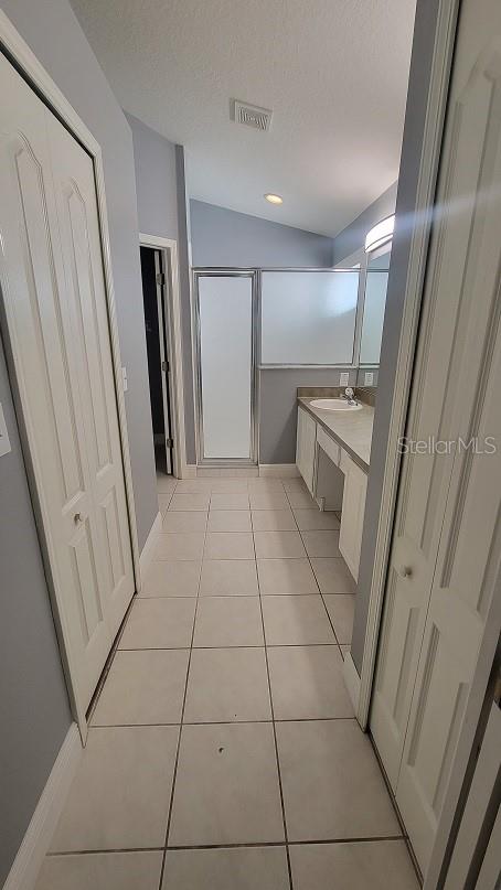 Image 18 of 29 For 15933 Leatherleaf Lane
