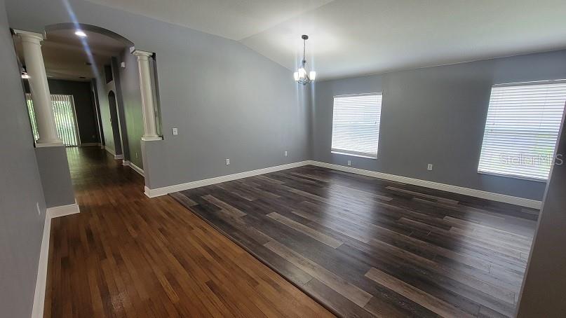 Image 5 of 29 For 15933 Leatherleaf Lane