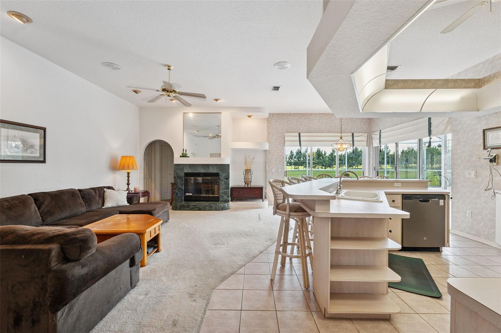 Listing photo id 8 for 8921 Kilmer Way