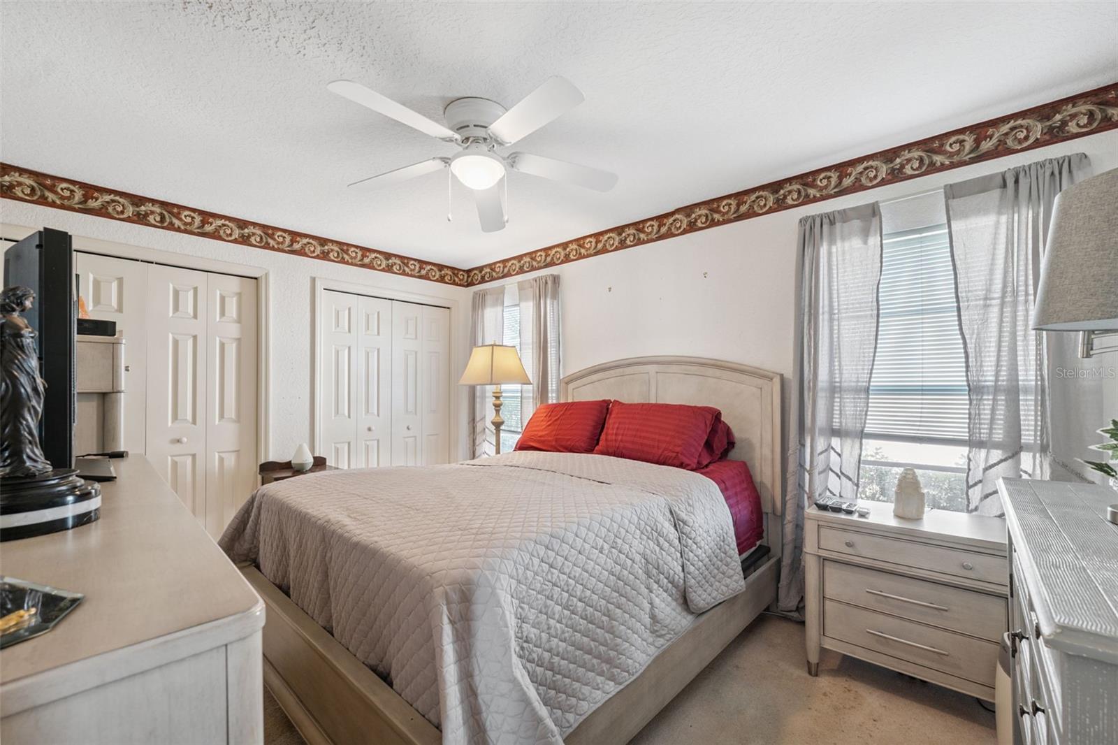 Listing photo id 23 for 8921 Kilmer Way