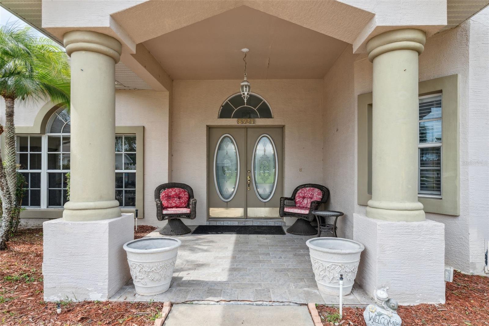 Listing photo id 1 for 8921 Kilmer Way