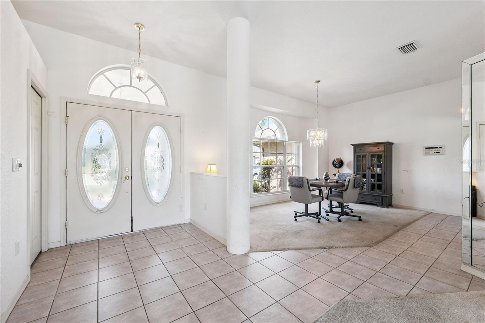 Listing photo id 4 for 8921 Kilmer Way