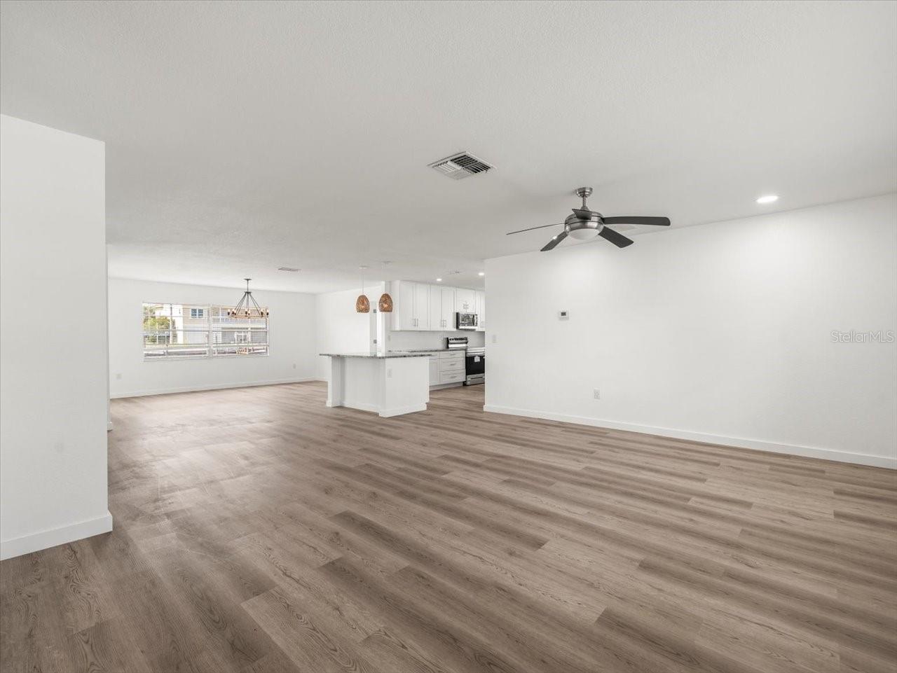 Image 4 of 54 For 3366 Minnow Creek Drive