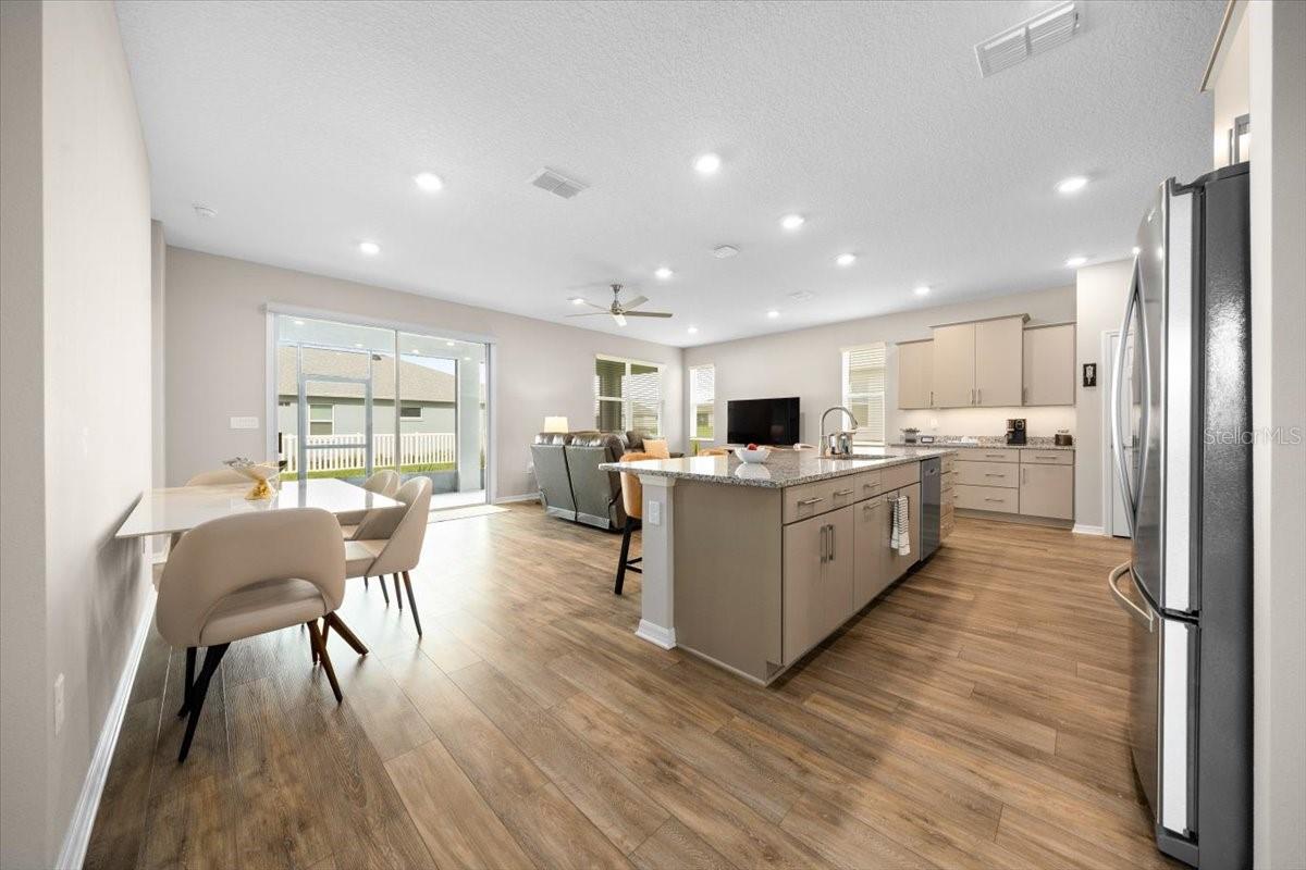 Image 18 of 83 For 7942 86th Terrace Road