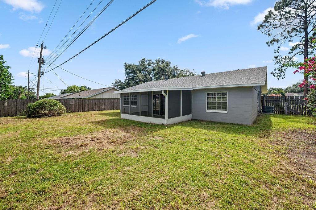 Image 21 of 28 For 4905 Toni Avenue