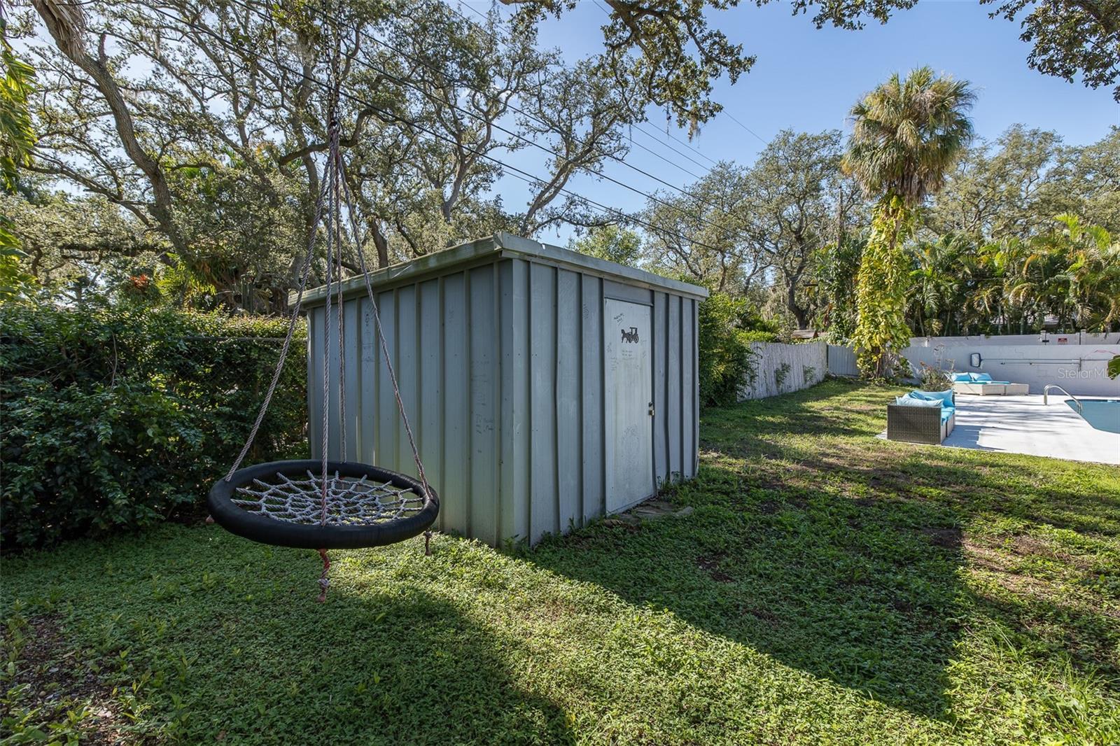 Image 12 of 76 For 2180 Philippe Parkway