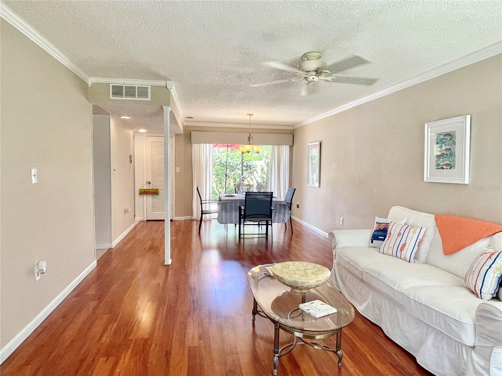 Image 11 of 27 For 421 Windrush Bay Drive 421