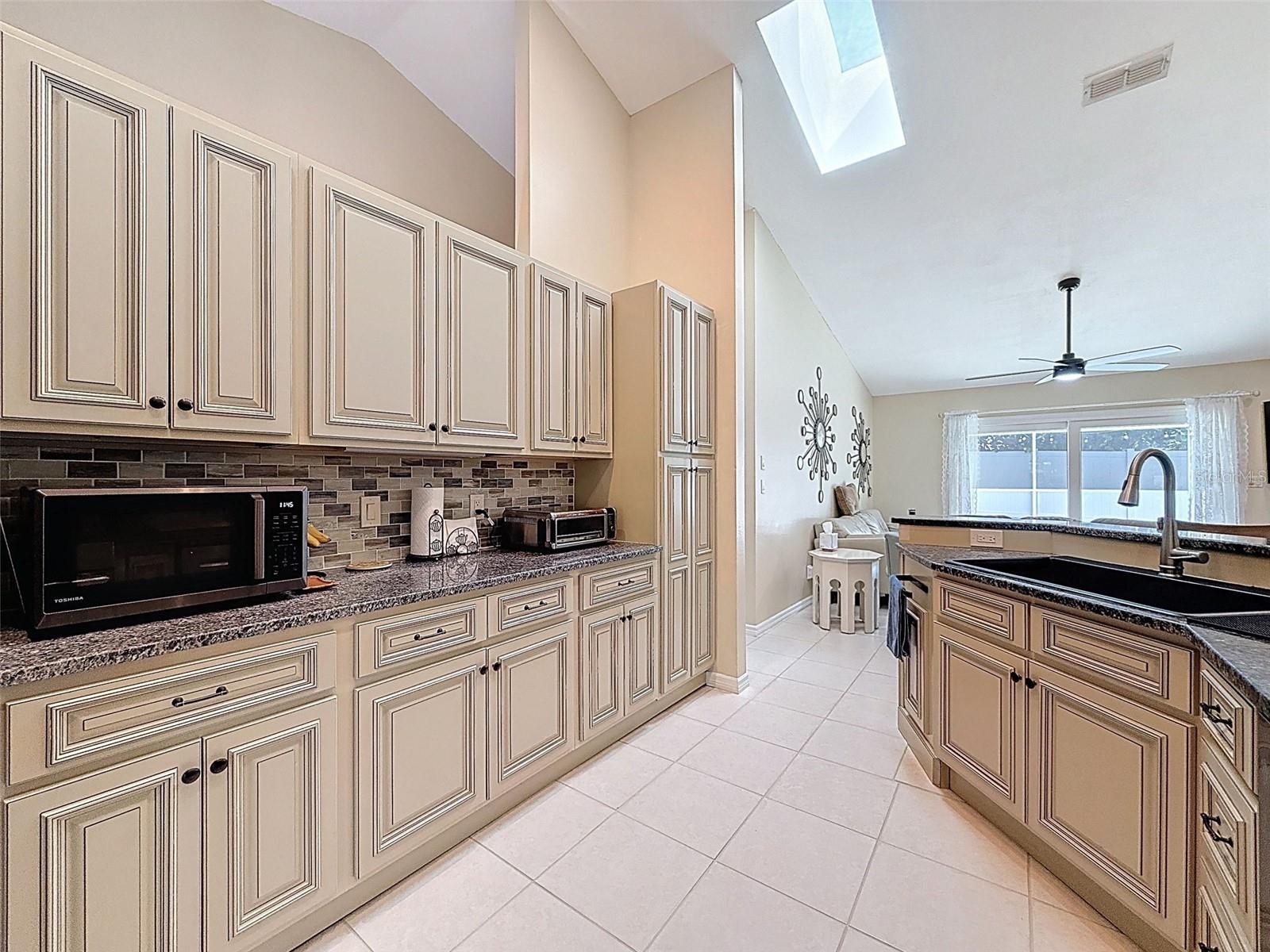 Image 12 of 80 For 1604 Gulf Beach Boulevard
