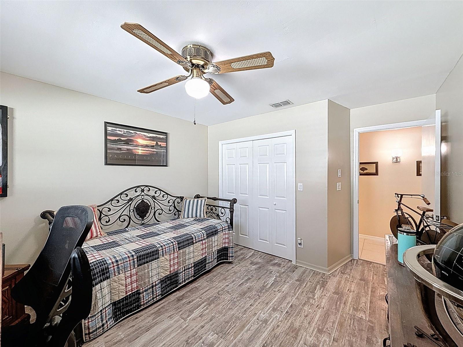 Image 41 of 80 For 1604 Gulf Beach Boulevard