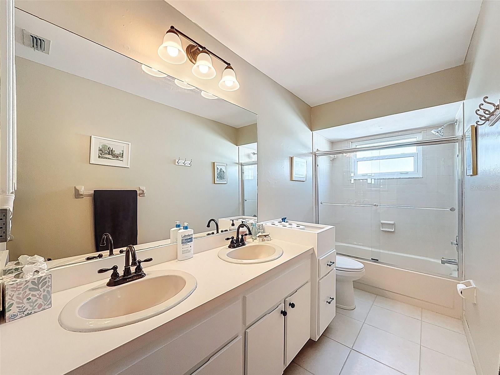 Image 42 of 80 For 1604 Gulf Beach Boulevard