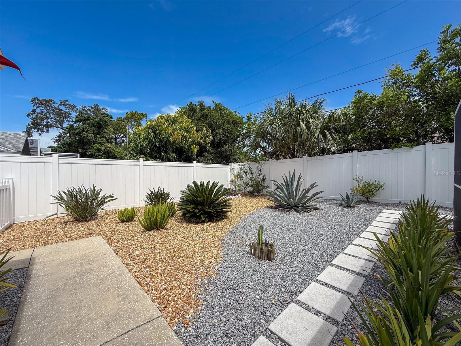 Image 54 of 80 For 1604 Gulf Beach Boulevard