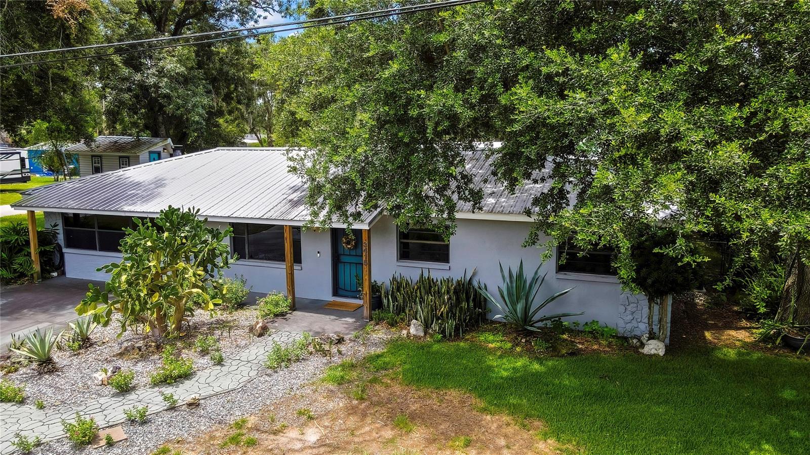 Image 11 of 57 For 3415 Riverdale Drive