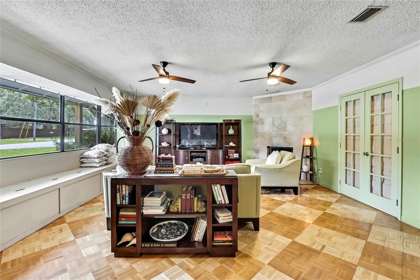 Image 44 of 57 For 3415 Riverdale Drive