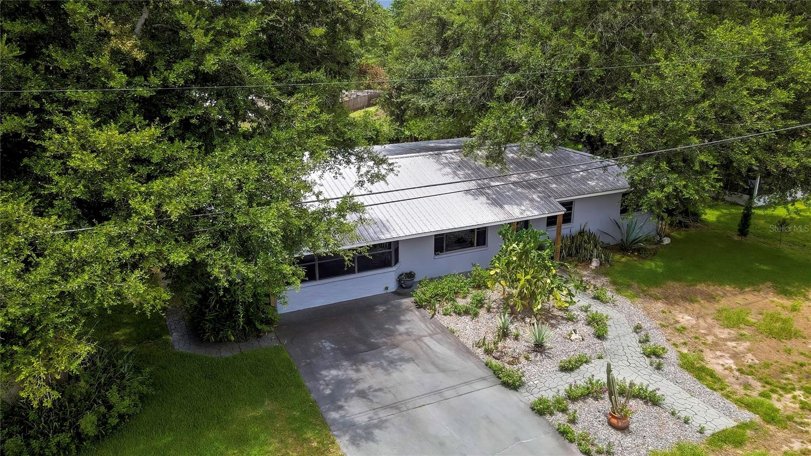 Image 8 of 57 For 3415 Riverdale Drive