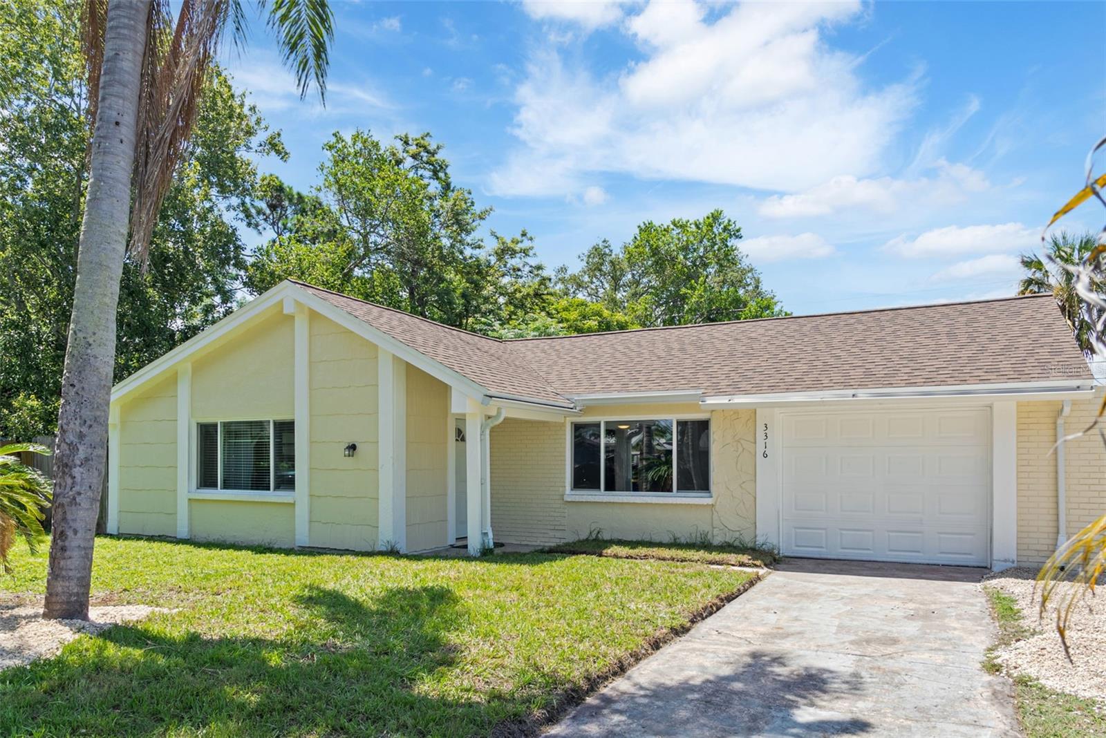 Image 3 of 35 For 3316 Overland Drive