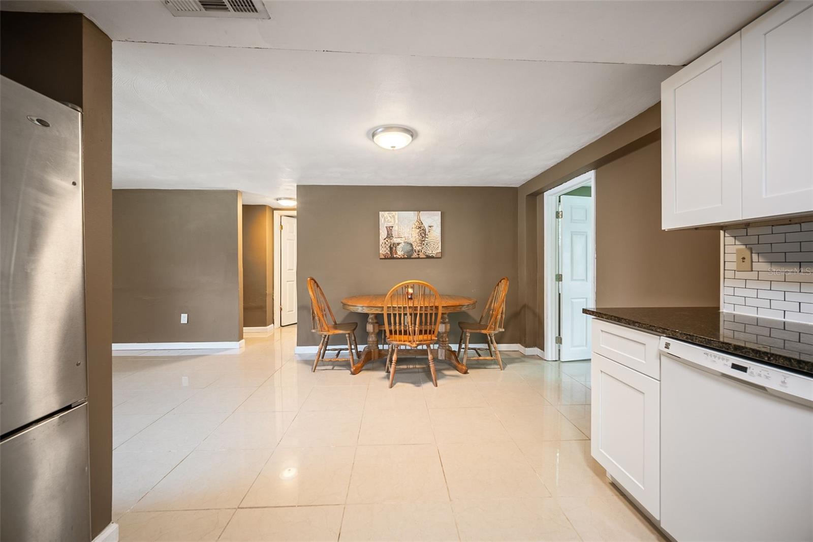 Image 9 of 35 For 3316 Overland Drive