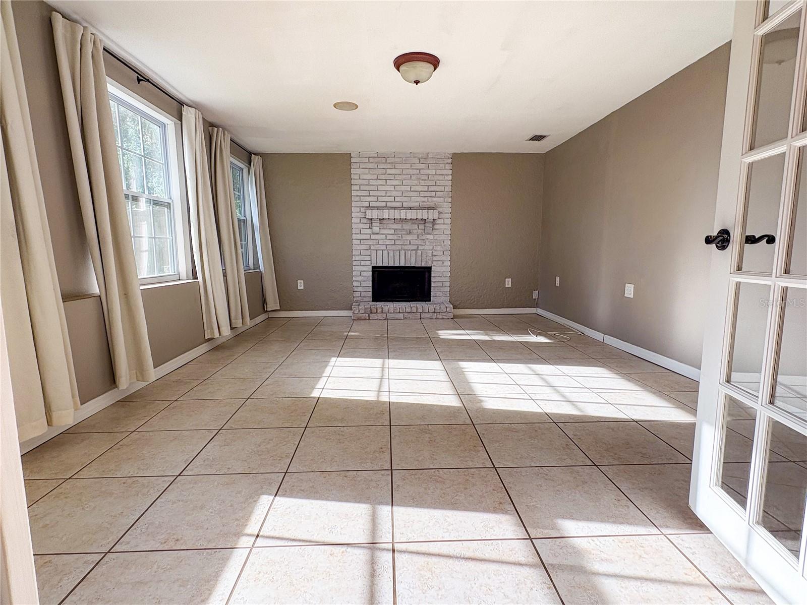 Image 10 of 52 For 3809 Saint Augustine Place