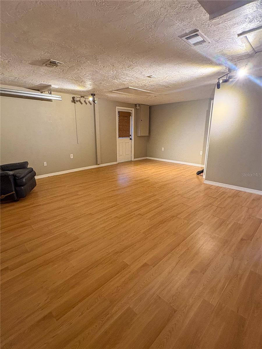 Image 21 of 52 For 3809 Saint Augustine Place