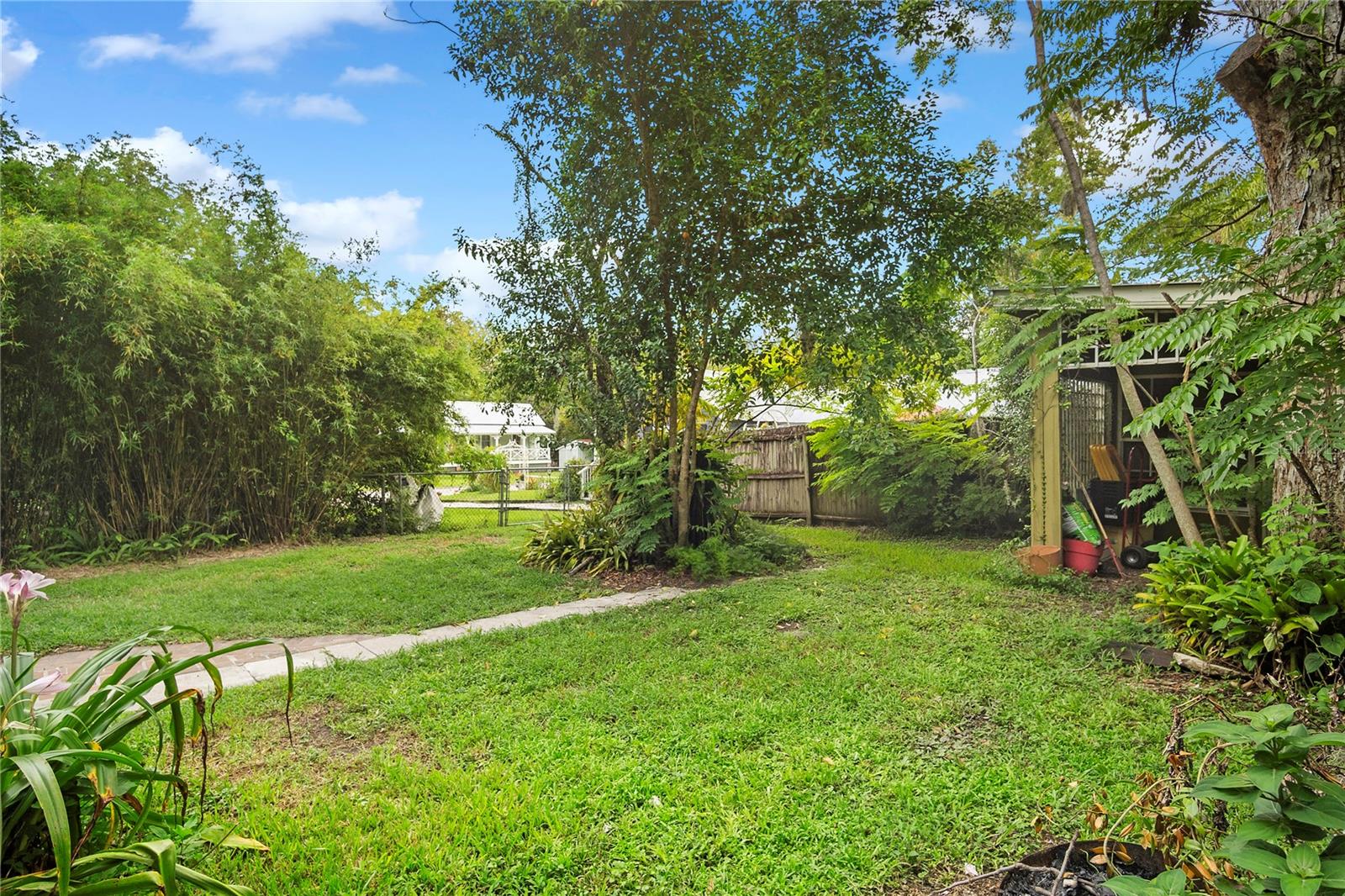 Image 32 of 35 For 408 Brooksville Avenue
