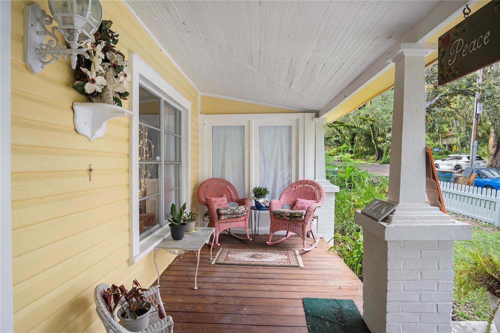 Image 4 of 35 For 408 Brooksville Avenue