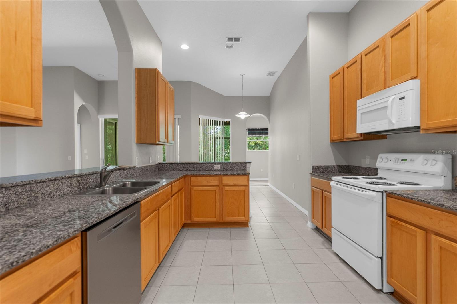 Image 12 of 69 For 4264 Braemere Drive