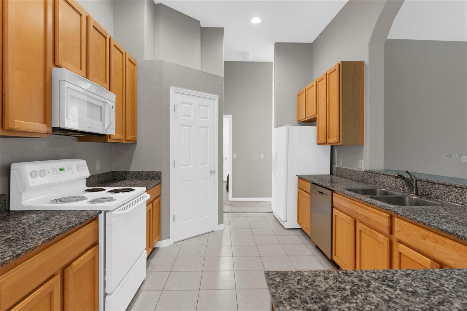 Image 14 of 69 For 4264 Braemere Drive