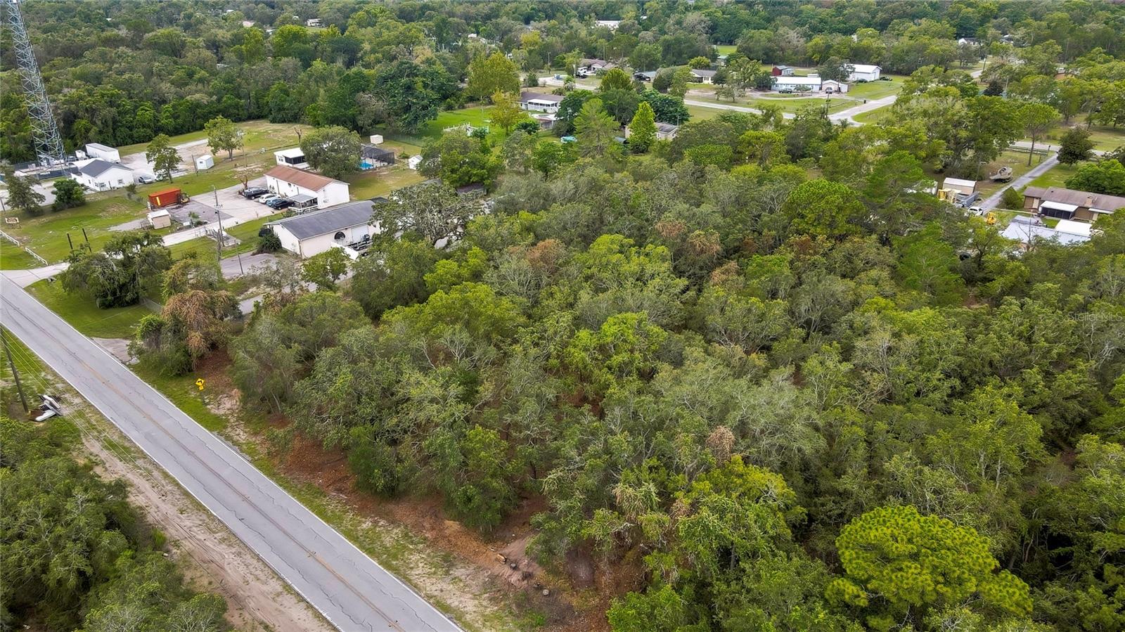 Image 4 of 17 For 18933 Old Shady Hills Road