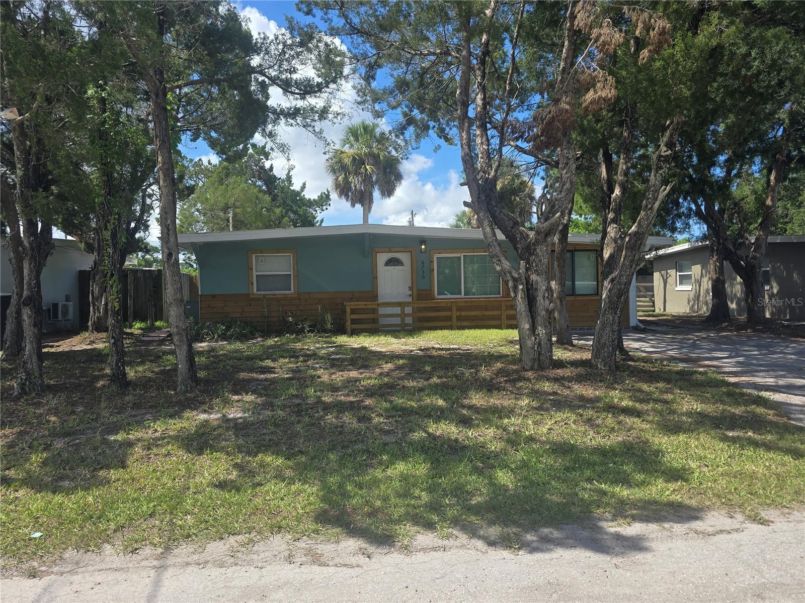 Image 4 of 31 For 6730 Sandra Drive