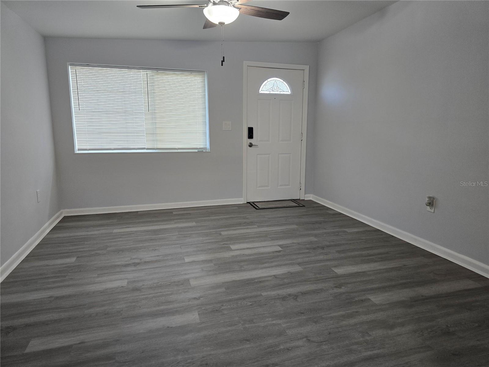 Image 6 of 31 For 6730 Sandra Drive