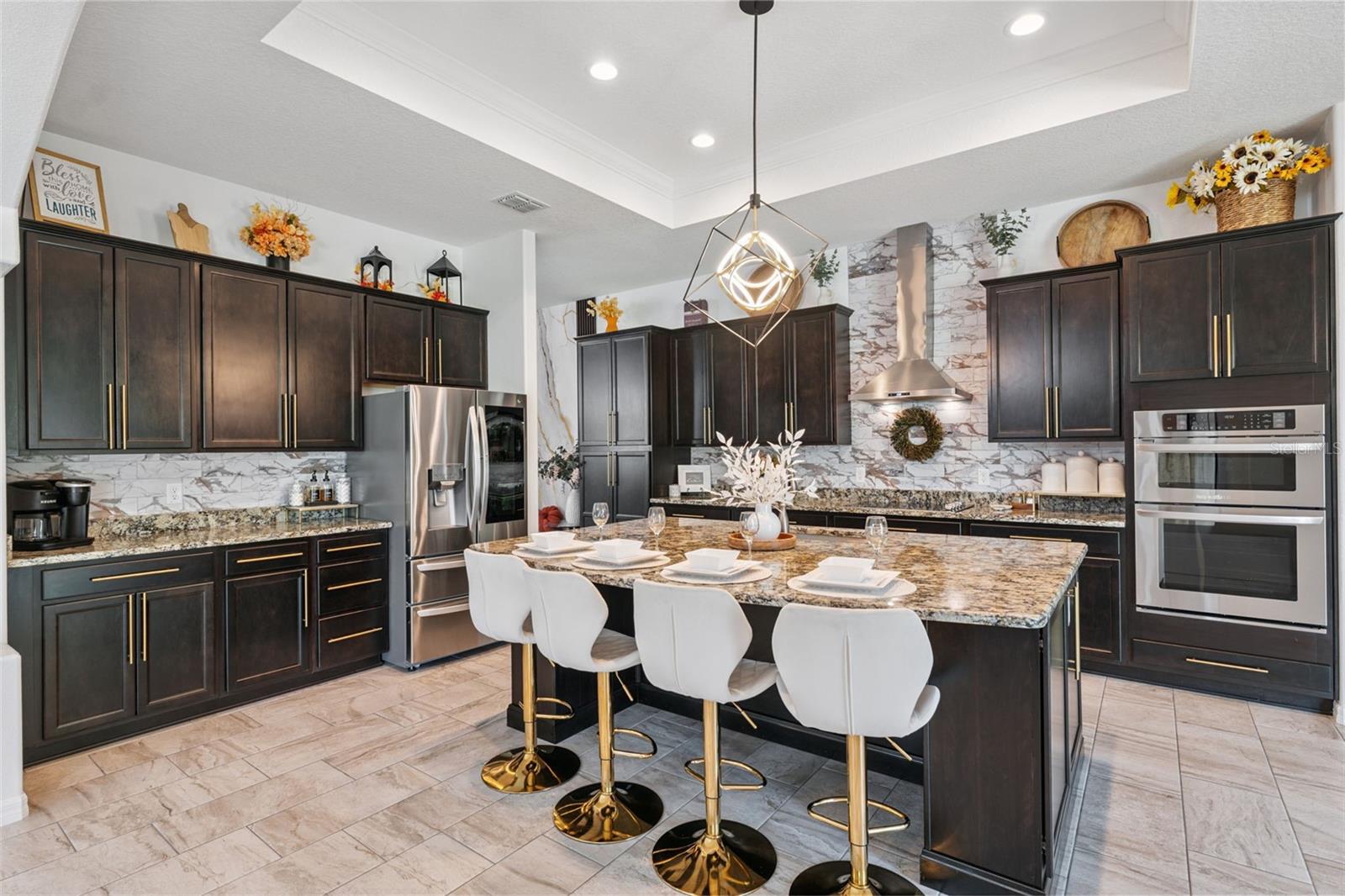 Listing photo id 20 for 18043 Palmdale Road