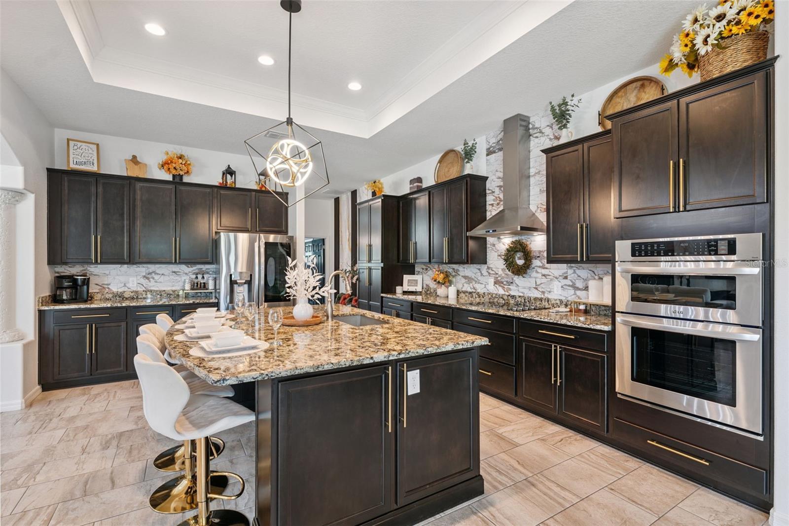 Listing photo id 21 for 18043 Palmdale Road