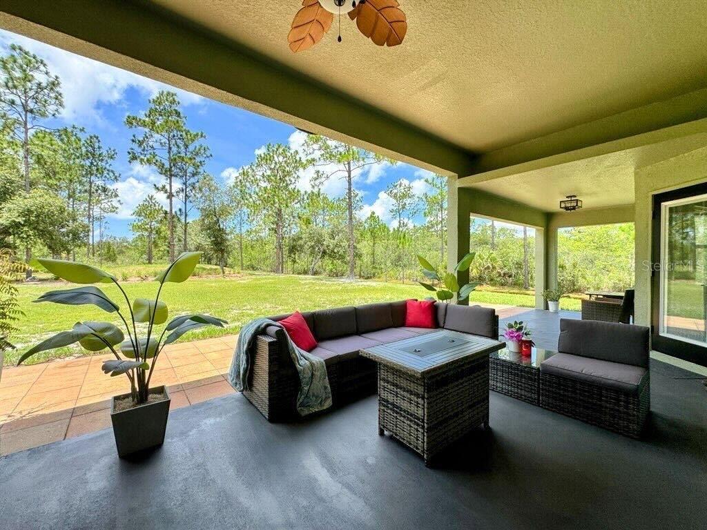 Listing photo id 46 for 18043 Palmdale Road