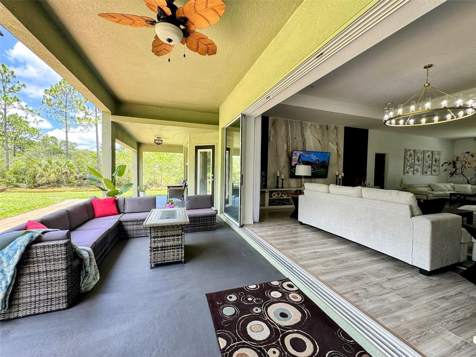 Listing photo id 48 for 18043 Palmdale Road