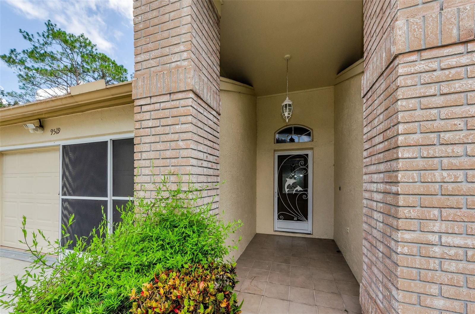 Image 5 of 60 For 9519 Scenic Pine Court