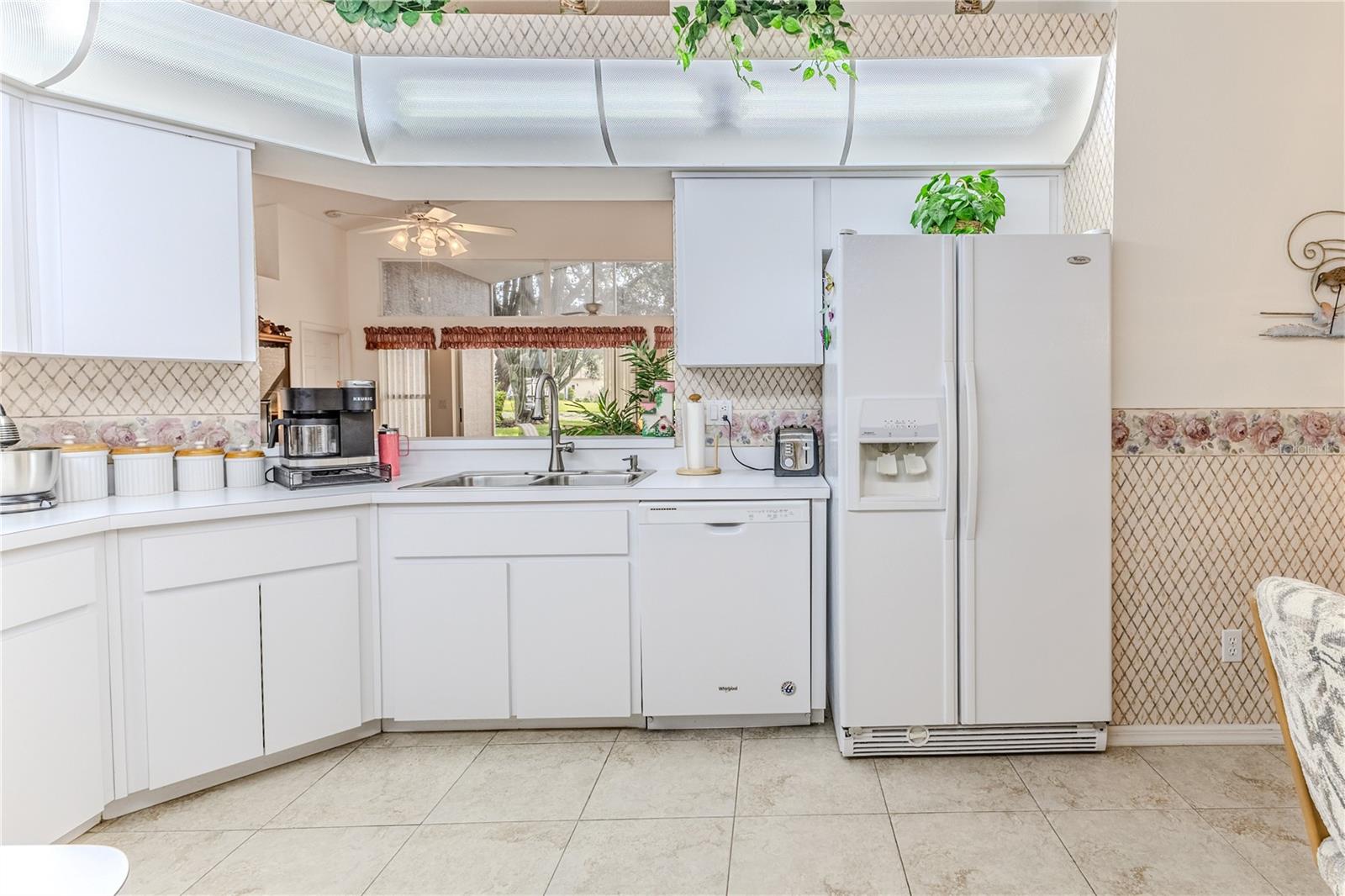 Image 18 of 51 For 464 Mistwood Court