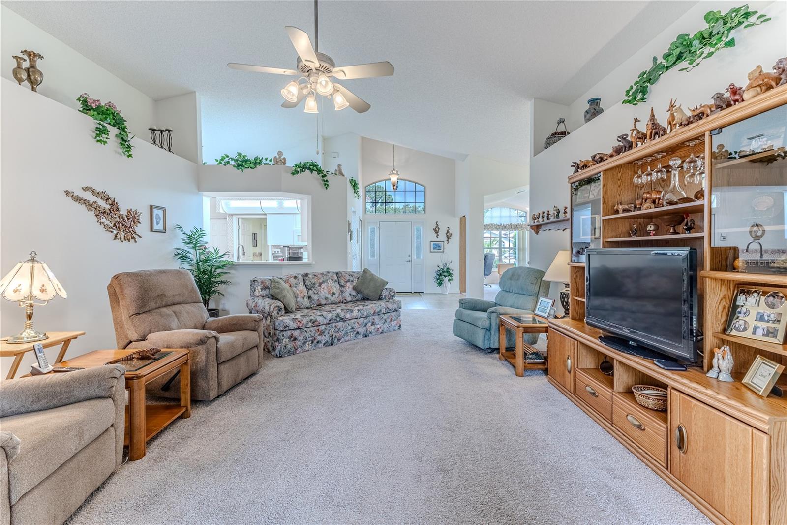 Image 22 of 51 For 464 Mistwood Court