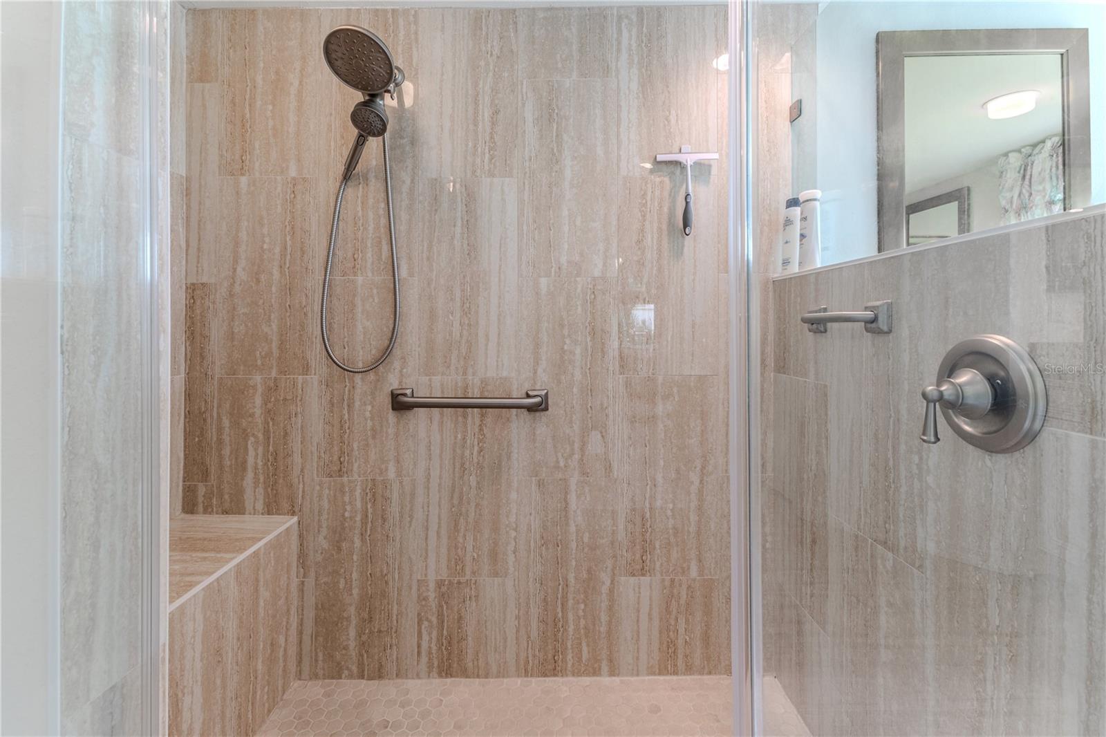 Image 30 of 51 For 464 Mistwood Court