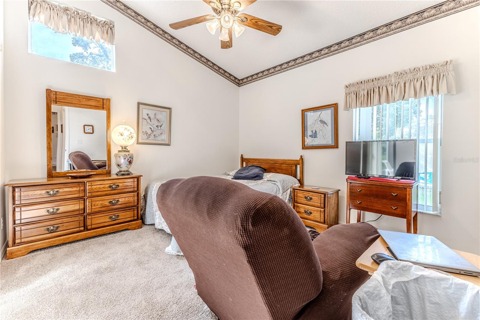 Image 37 of 51 For 464 Mistwood Court