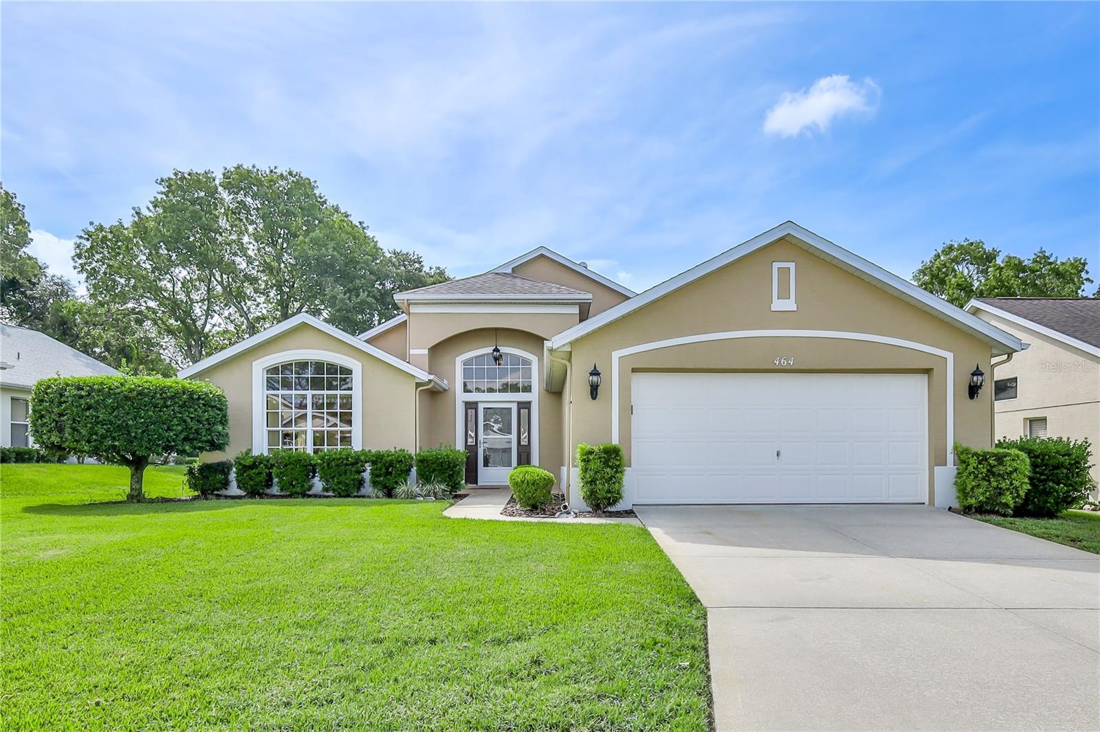 Image 4 of 51 For 464 Mistwood Court