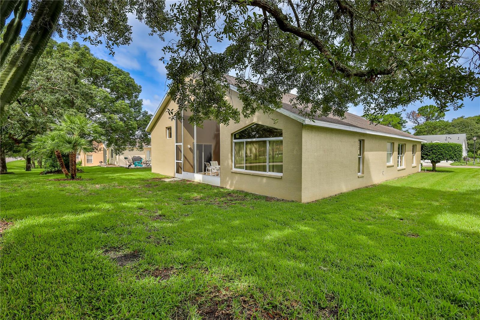 Image 50 of 51 For 464 Mistwood Court