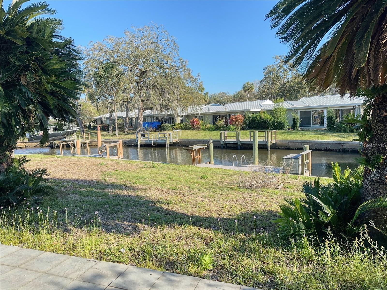 Listing photo id 27 for 11616 Kingfisher Court 180