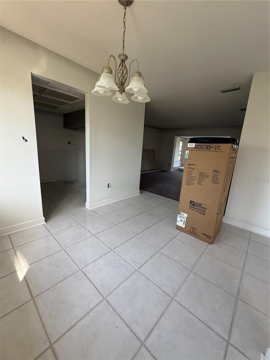 Listing photo id 5 for 11616 Kingfisher Court 180