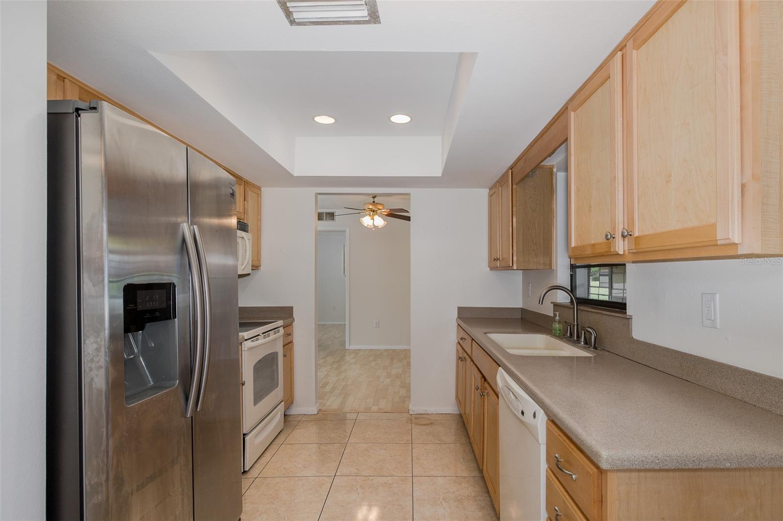 Listing photo id 15 for 11127 Water Oak Drive