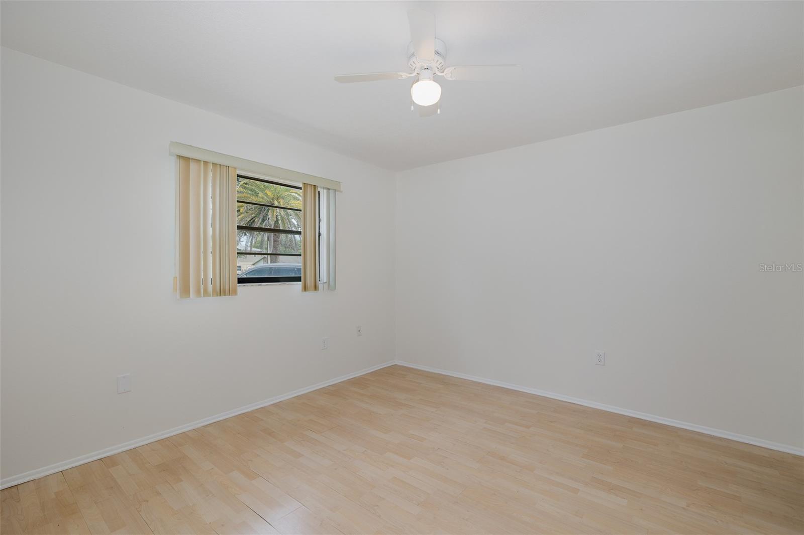 Listing photo id 20 for 11127 Water Oak Drive