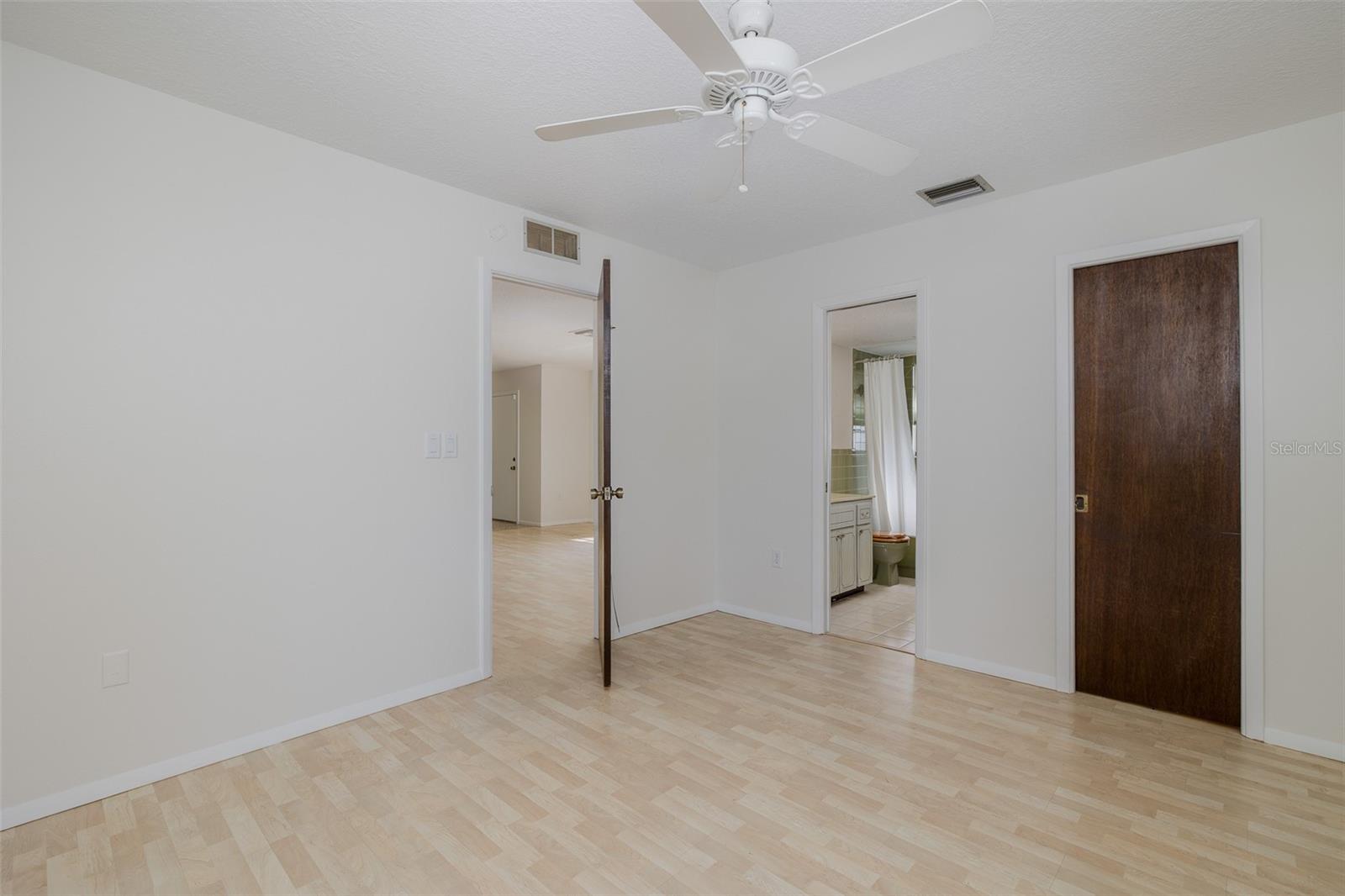 Listing photo id 26 for 11127 Water Oak Drive