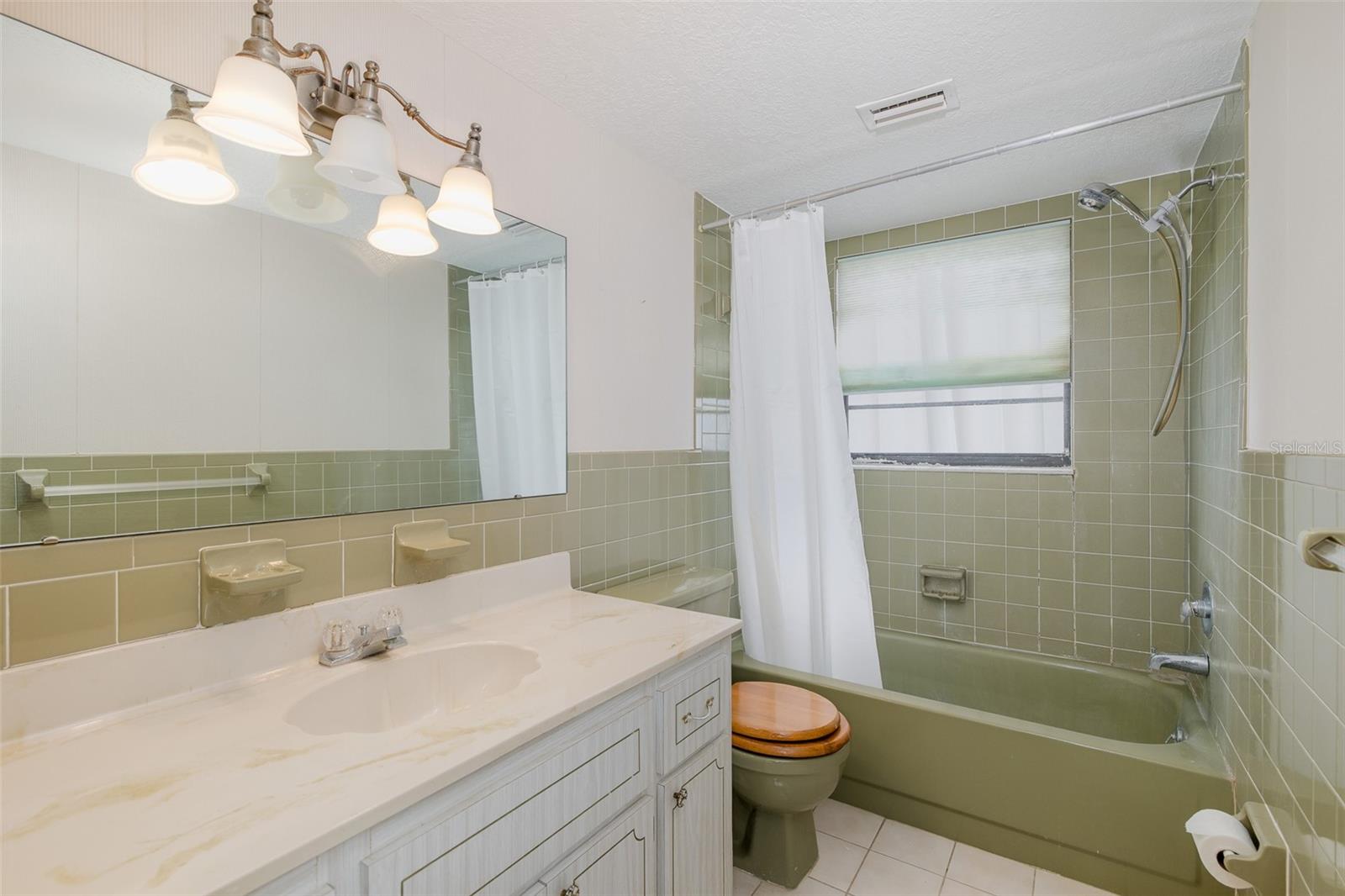 Listing photo id 28 for 11127 Water Oak Drive
