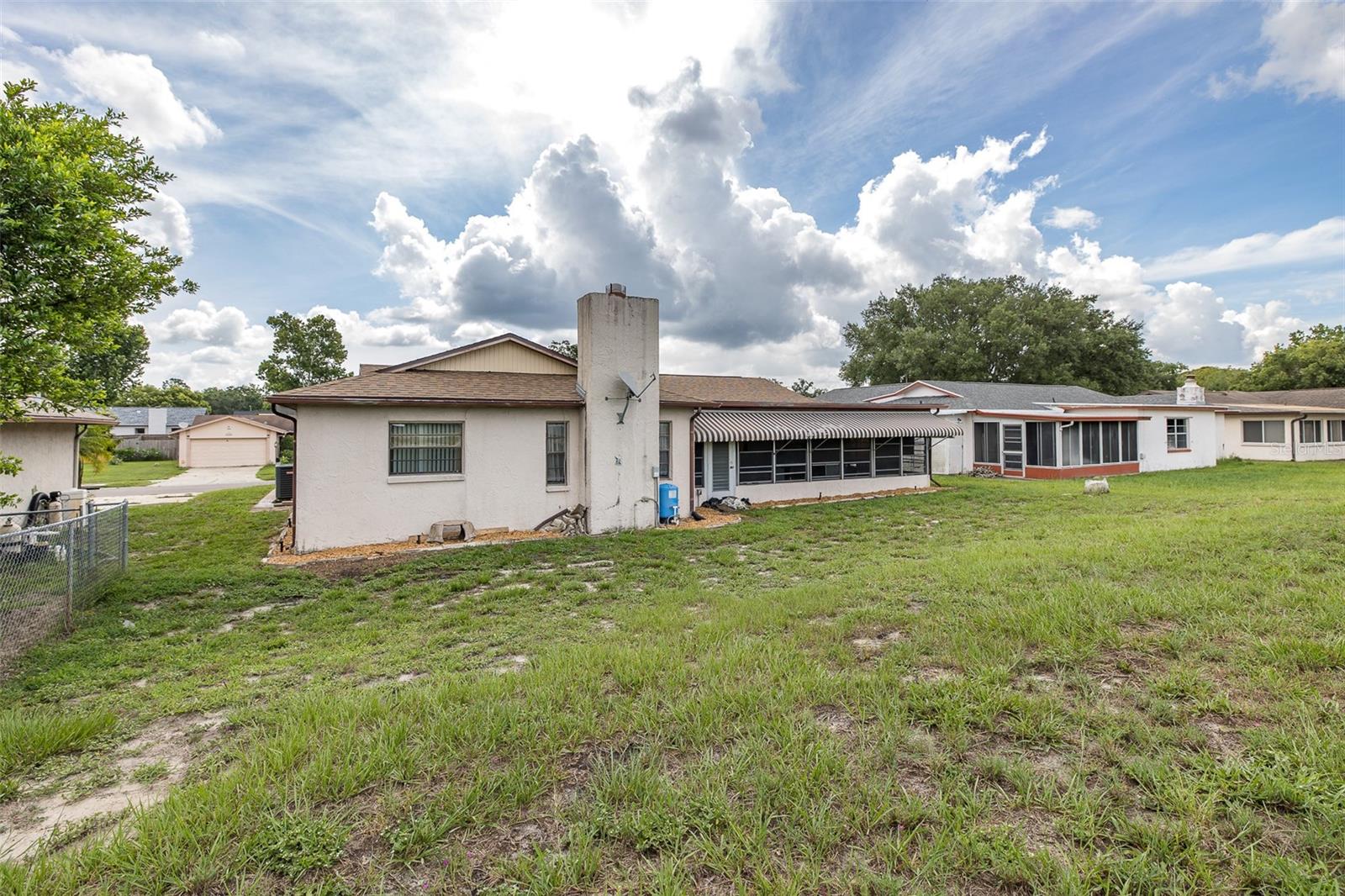 Listing photo id 33 for 11127 Water Oak Drive